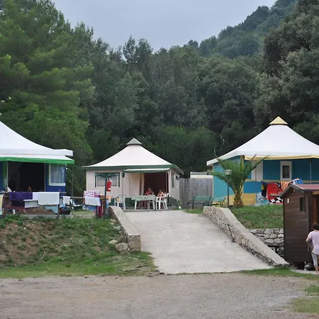 Village Canapai Ośrodek wypoczynkowy 3*