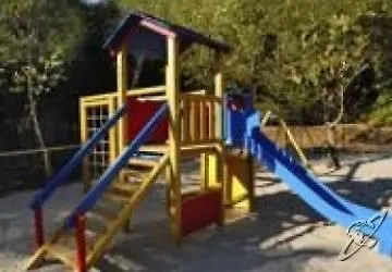 Ośrodek wypoczynkowy Village Canapai 3*